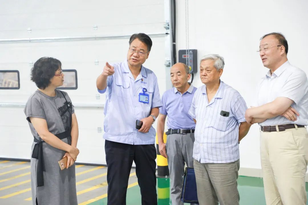 中國工程院制造業(yè)研究室主任屈賢明一行到秦川集團(tuán)調(diào)研