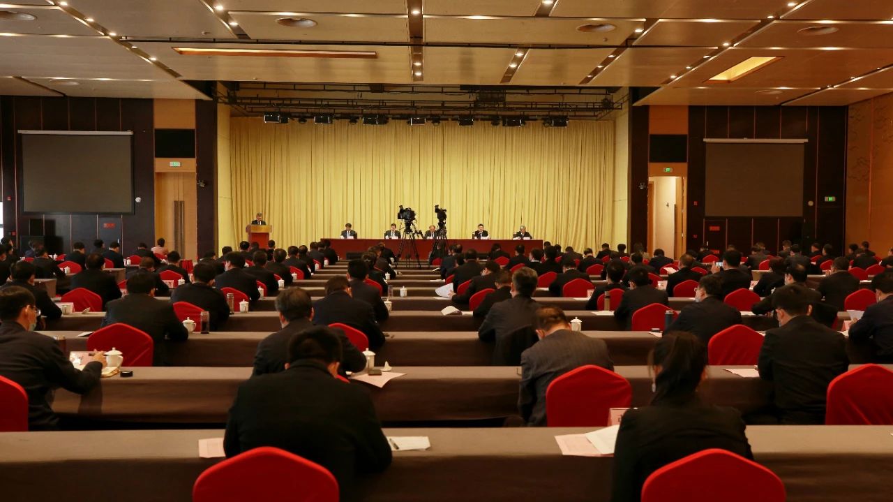 嚴(yán)鑒鉑董事長榮獲陜西省“擔(dān)當(dāng)作為好干部”稱號(hào)！