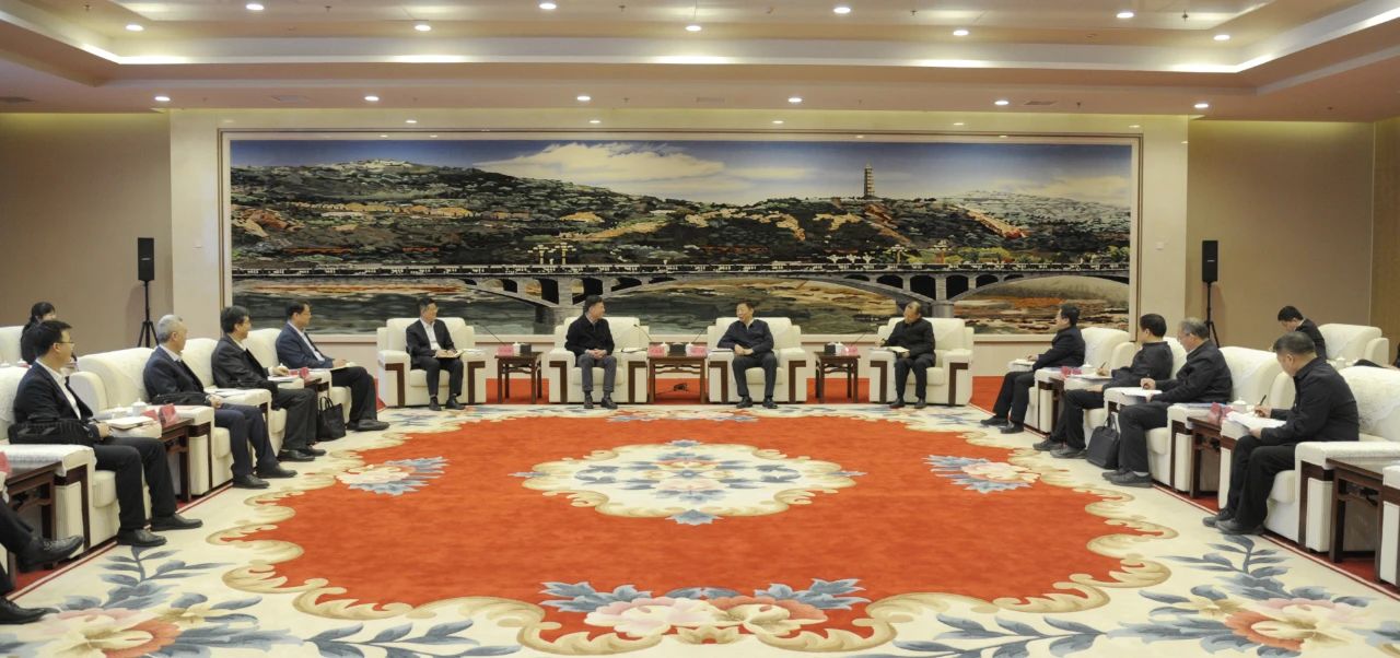 陜西省委常委、延安市委書記趙剛會(huì)見嚴(yán)鑒鉑董事長一行