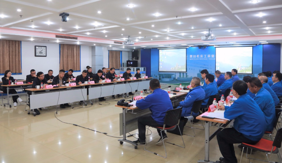 陜西延長石油機械裝備制造有限公司執(zhí)行董事、總經(jīng)理張博一行到秦川集團交流座談