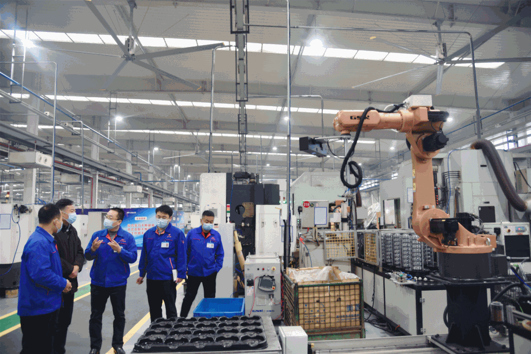 嚴鑒鉑董事長深入沃克齒輪調(diào)研指導(dǎo)工作