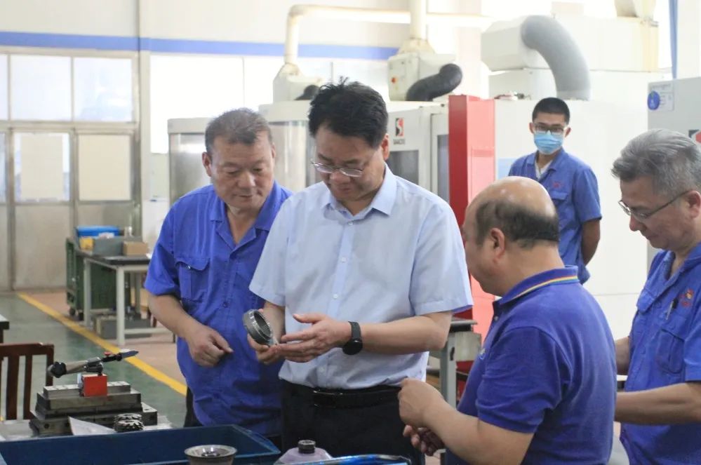 【集團資訊】李強總裁赴漢中片區(qū)企業(yè)調研指導