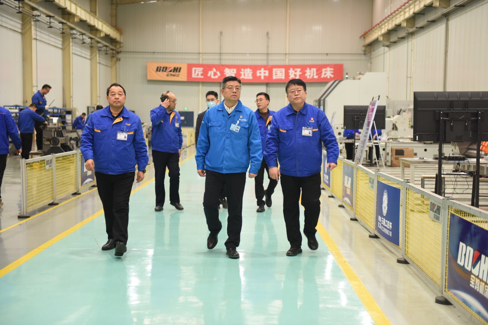 【集團(tuán)資訊】馬旭耀董事長(zhǎng)到寶雞機(jī)床調(diào)研指導(dǎo)工作